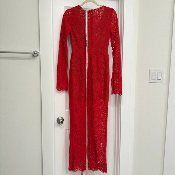 NWT House of CB Lisandra Red Lace Maxi Dress Size Small - Picture 5 of 7